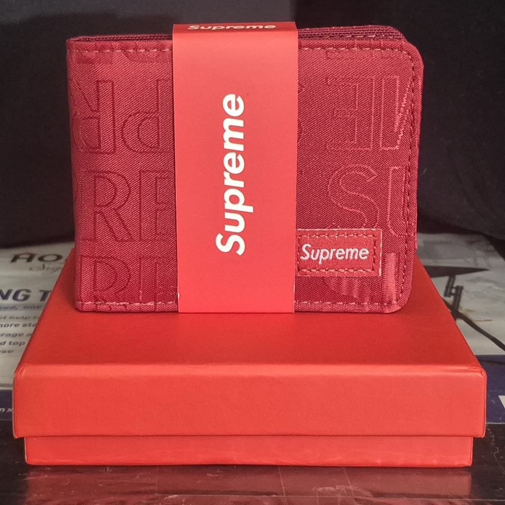 Stylish Cherry Red 🔴 Unisex Wallet By Supreme 🔥